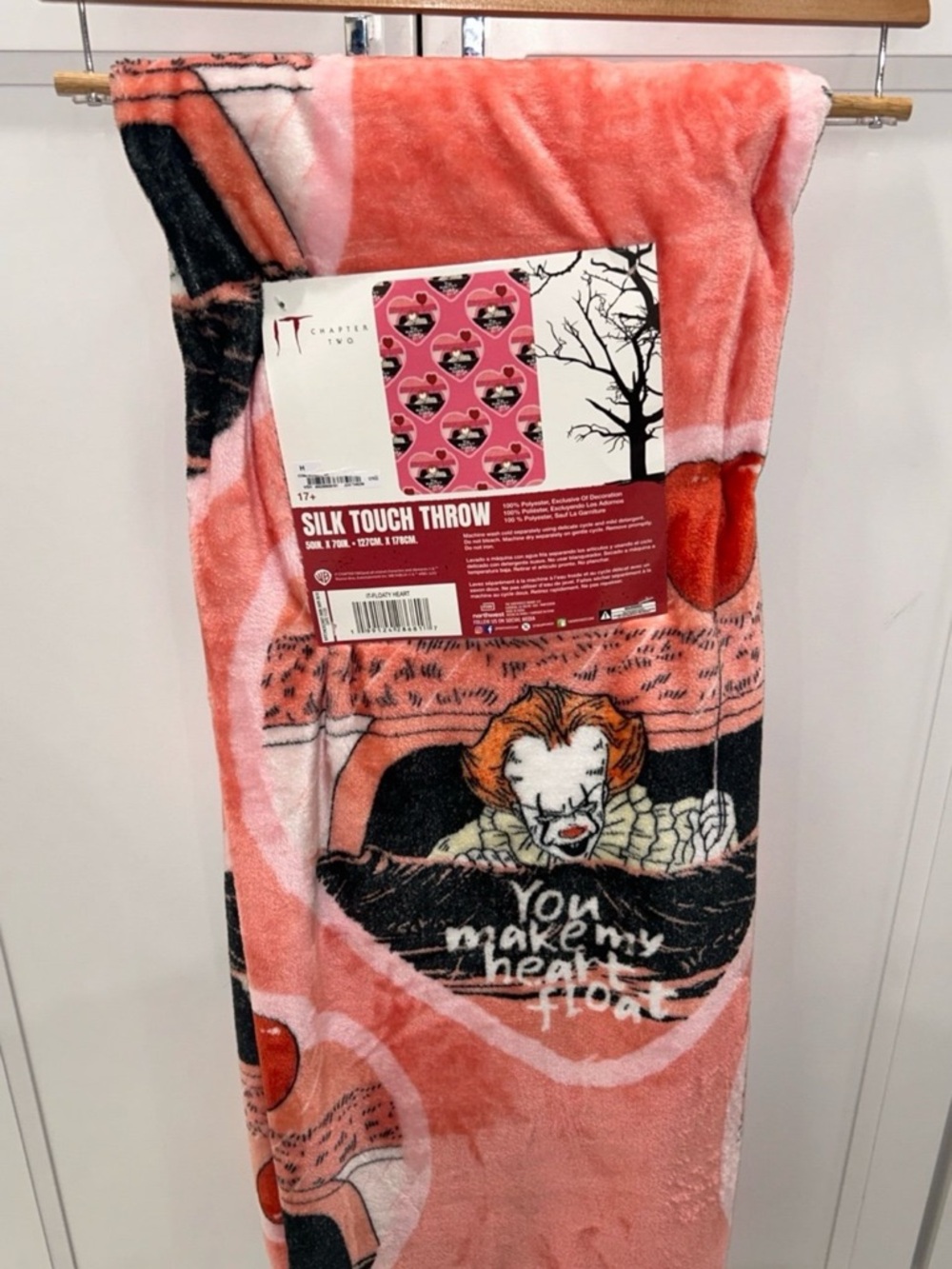 IT Penny Wise Silk Touch Throw Blanket 50”x70”